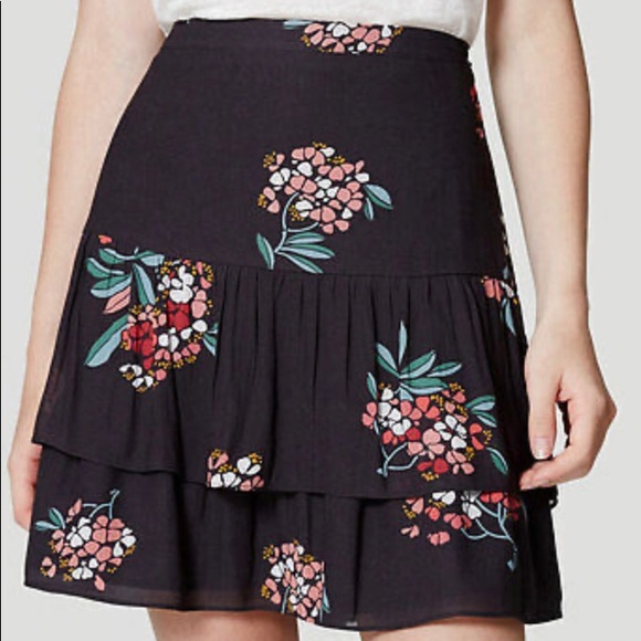 NWT Loft Flippy Skirt Coal Gray Hydrangea - Picture 3 of 6